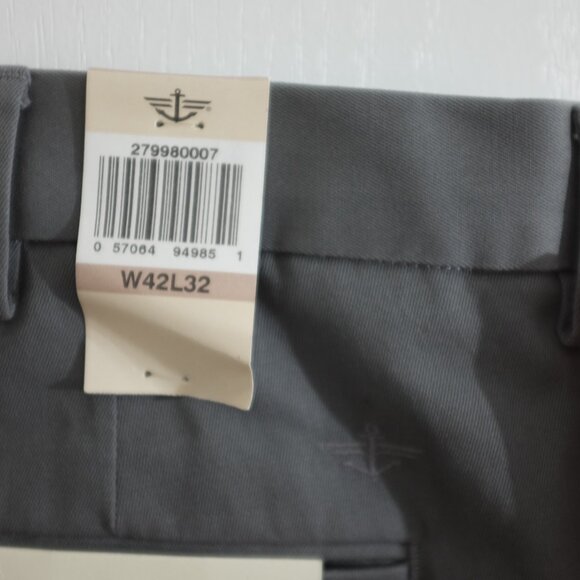 COPY - Dockers grey signature khaki classic fit size W42L32 - Picture 7 of 11